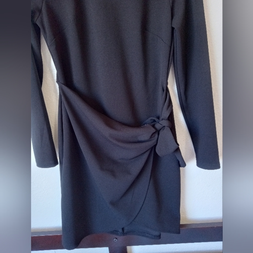 Elegant Black Wrap Dress,Size M - Picture 7 of 13